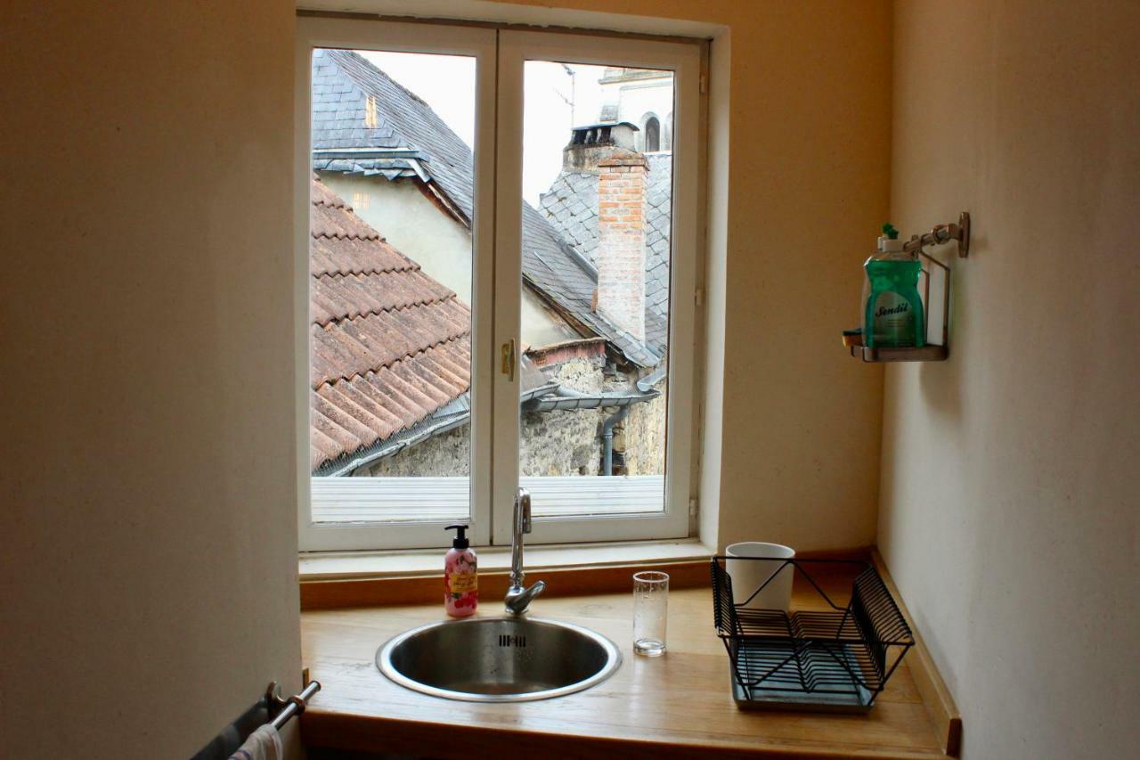 Un Joli Pied A Terre Apartment Montignac-Lascaux Bagian luar foto